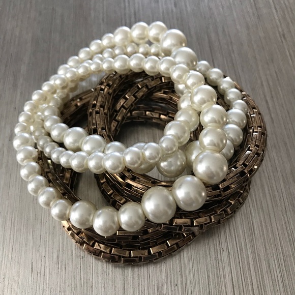 Bracelets - metal and faux pearl - Picture 1 of 2